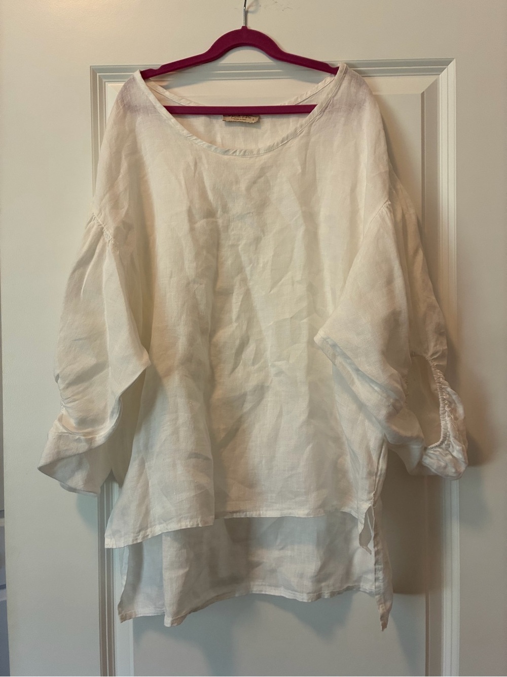 White Linen Scoop-Neck Tunic Top - Relaxed Boho Style